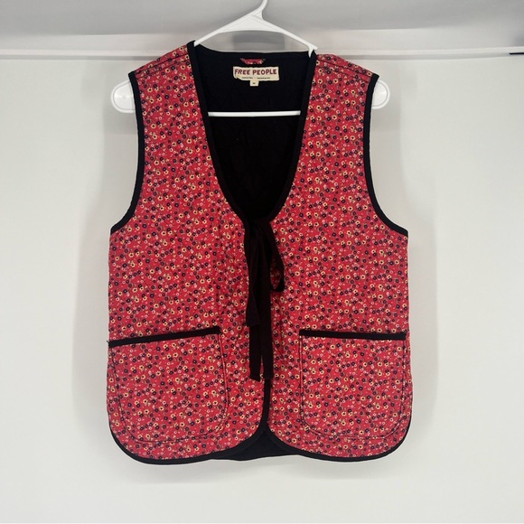 Free People Claudine Red Floral Bow Tie Front Cottagecore Coquette Quilted Vest - Picture 2 of 7